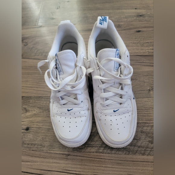 Air Force 1 '07 LV8 'Reflective Swoosh - White Dark Marina Blue Size… - Picture 1 of 7
